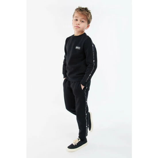 unnamed-file-2289.jpg Barbour International Barbour® International Boys Holburn Black Tracksuit -Barbour International Shop unnamed file 2289